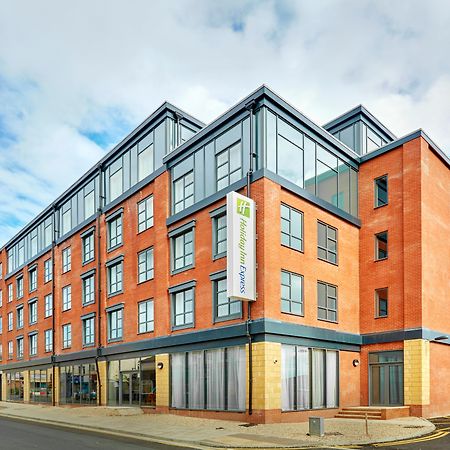 Holiday Inn Express Grimsby By Ihg Екстериор снимка